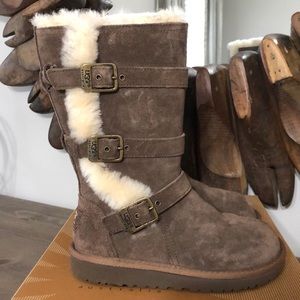 UGGS Girl’s Maddi Dark Brown with shearling.